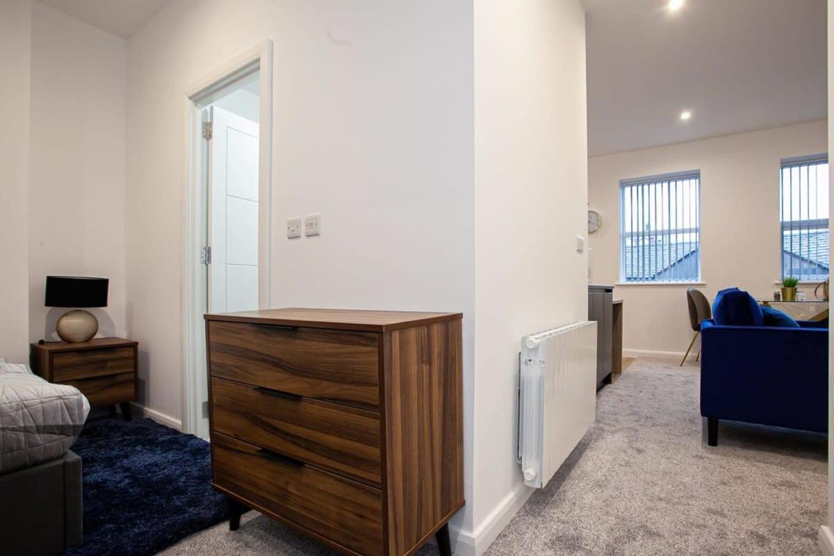 Lovely Open Plan 1 Bedroom Apartment In Bolton Exterior foto